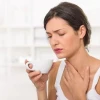 Đau rát cổ họng khi nuốt nước bọt: Nguyên nhân và cách khắc phục hiệu quả