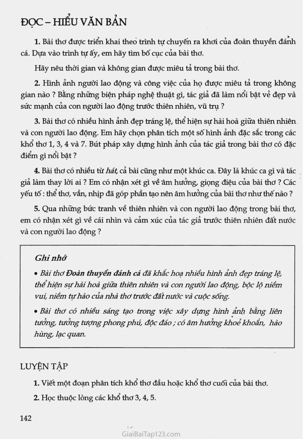 Ánh trăng chiếu xuống biển