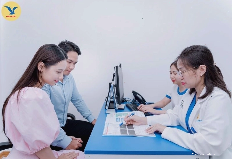 Bác sĩ MEDLATEC tư vấn và hướng dẫn mẹ cách massage bầu ngực để kích sữa về nhiều