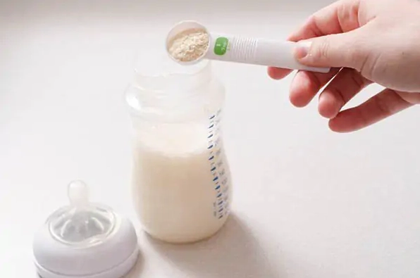 Bí quyết pha sữa cho trẻ sơ sinh chuẩn nhất, đảm bảo dinh dưỡng