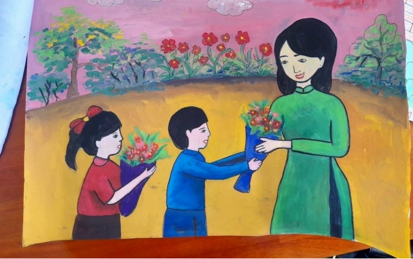 Bó hoa nhỏ mang lòng biết ơn lớn trong tranh vẽ 20-11