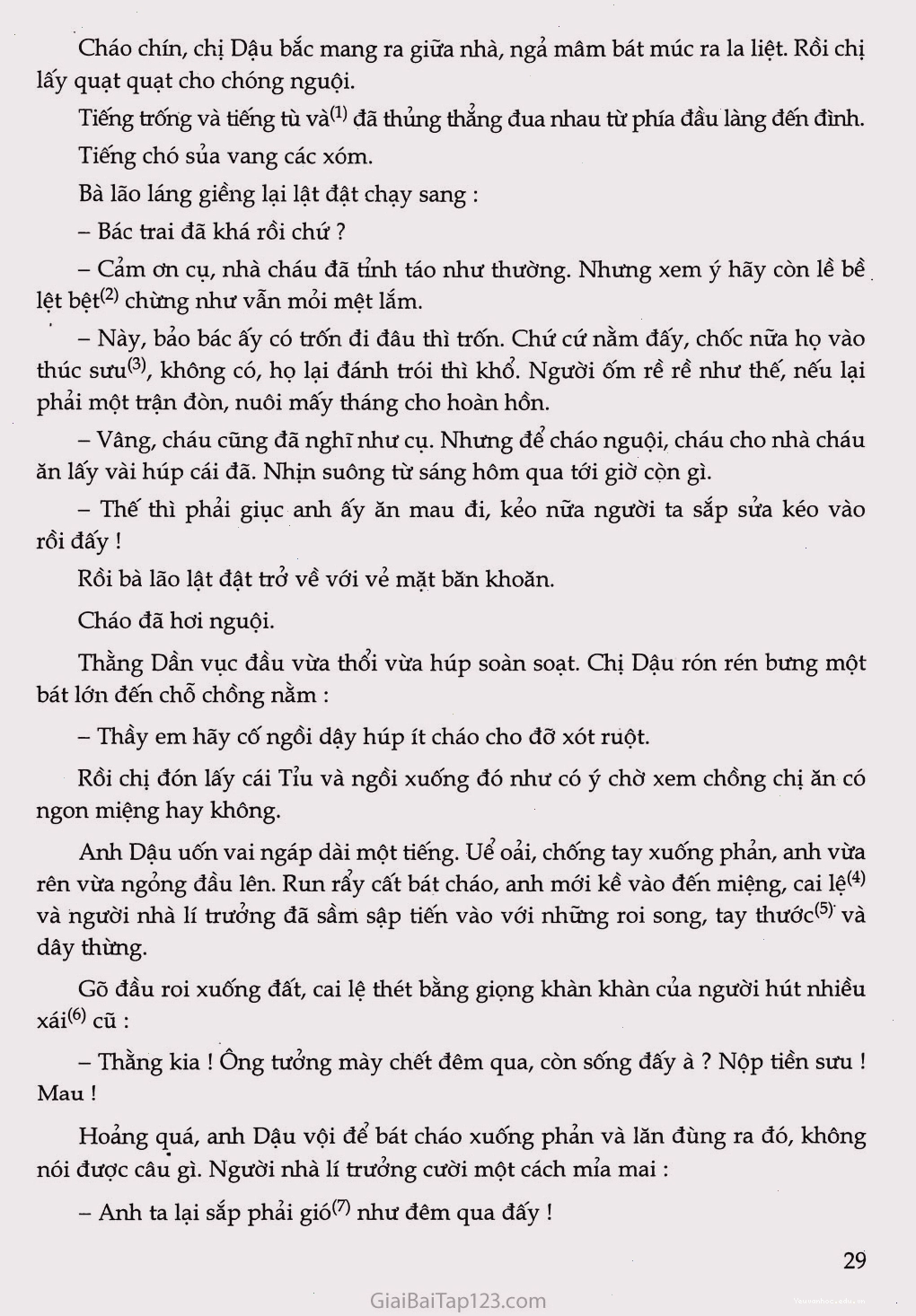 Chị Dậu xót thương chồng bị đánh