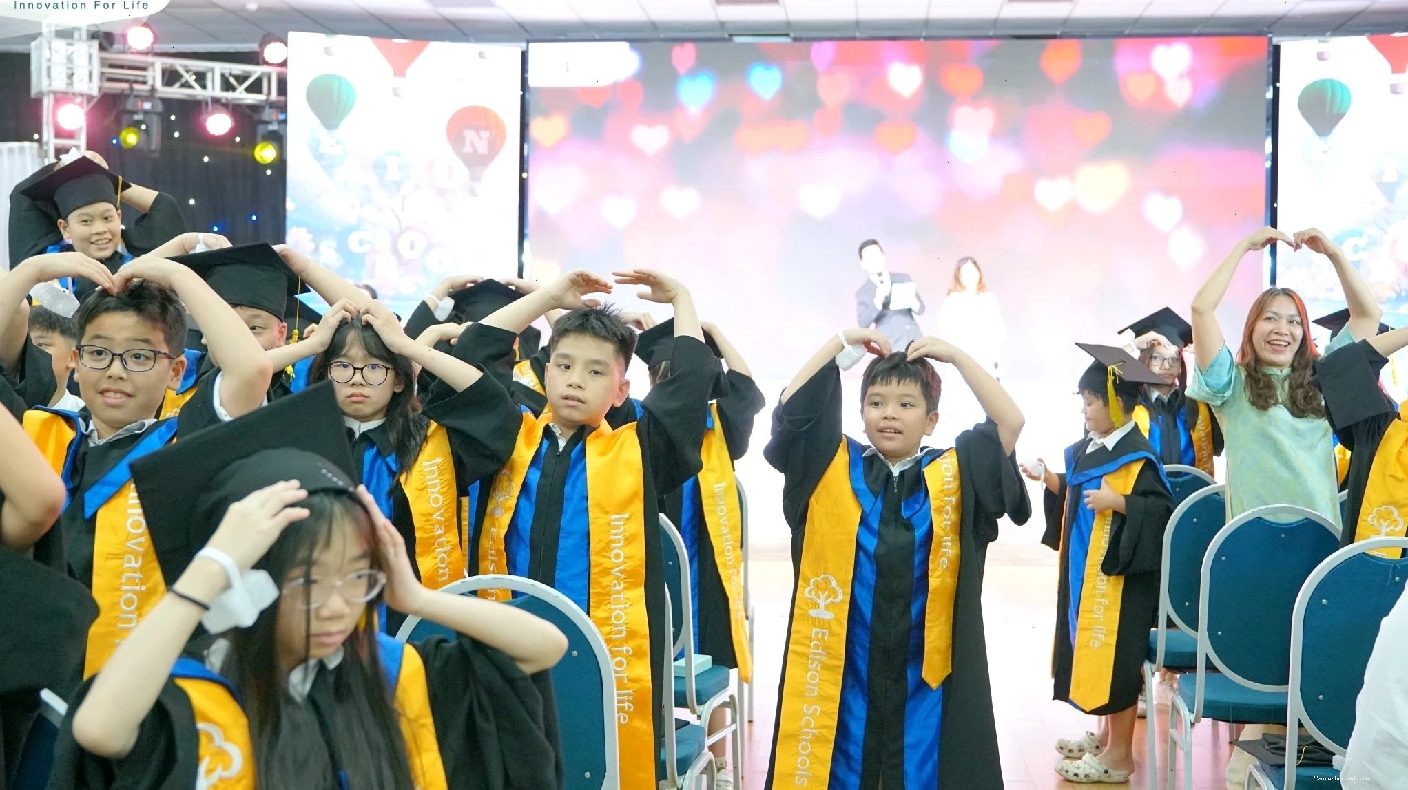 Học sinh tốt nghiệp khối 5 tại Edison Schools