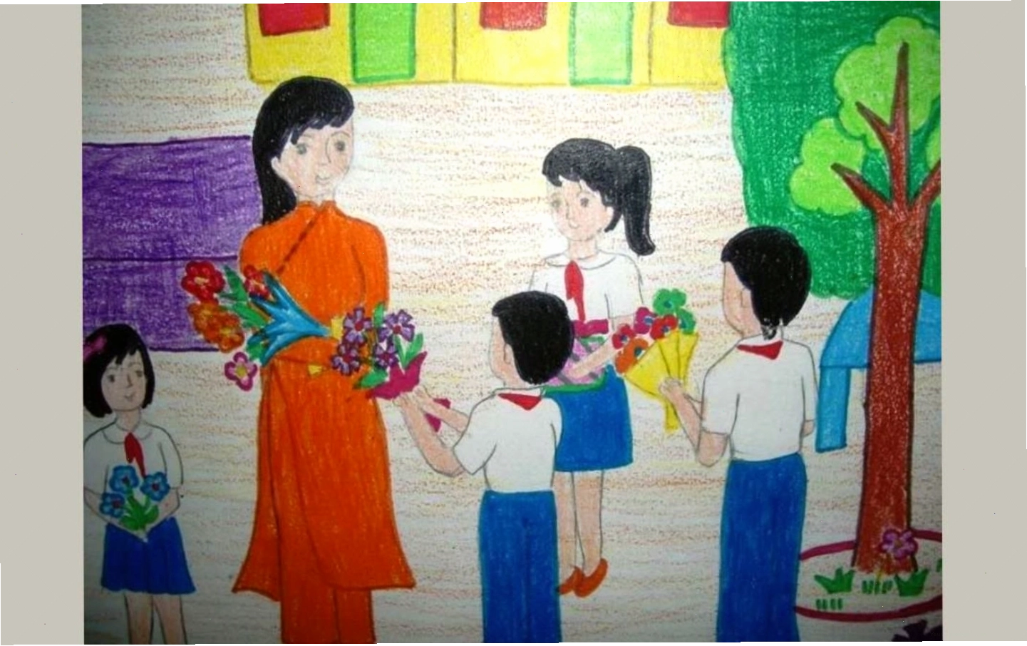 Học trò tặng quà thầy cô trong ngày 20-11