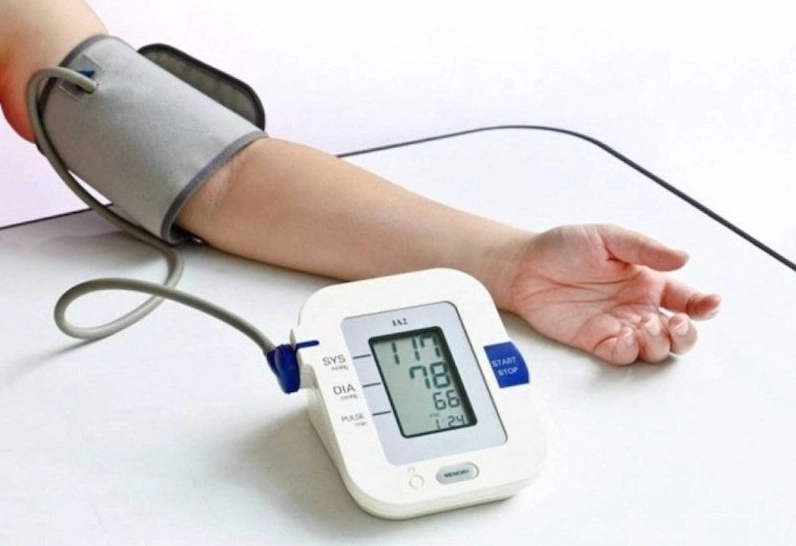 Hướng dẫn chi tiết cách đọc chỉ số trên máy đo huyết áp