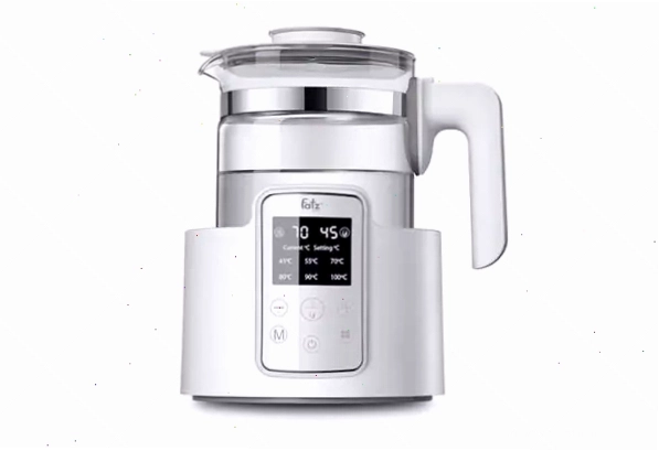 Kiểm tra nhiệt độ sữa bằng cách nhỏ ra cổ tay