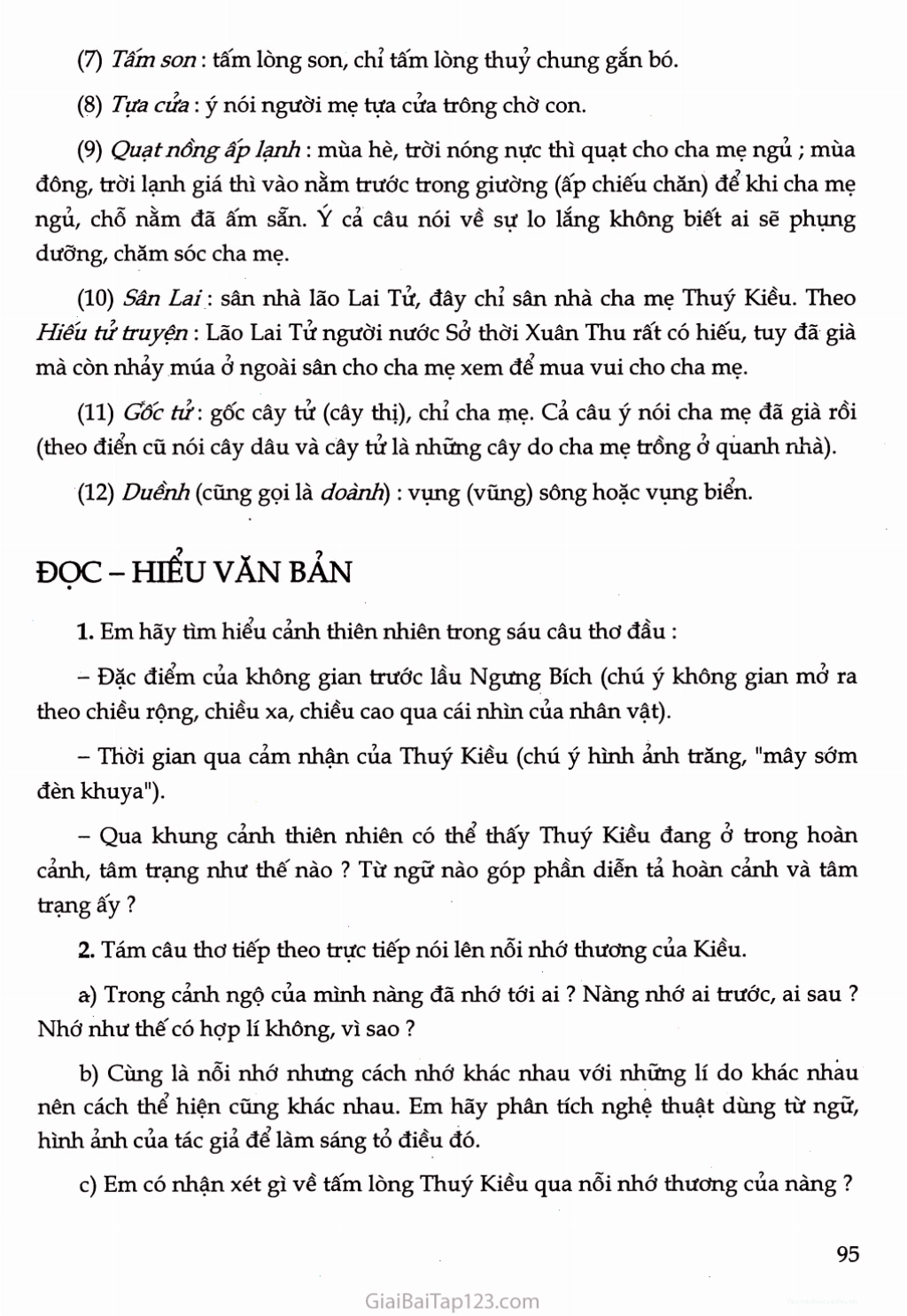 Kiều nhìn mây bay và cảm thán về thân phận mình