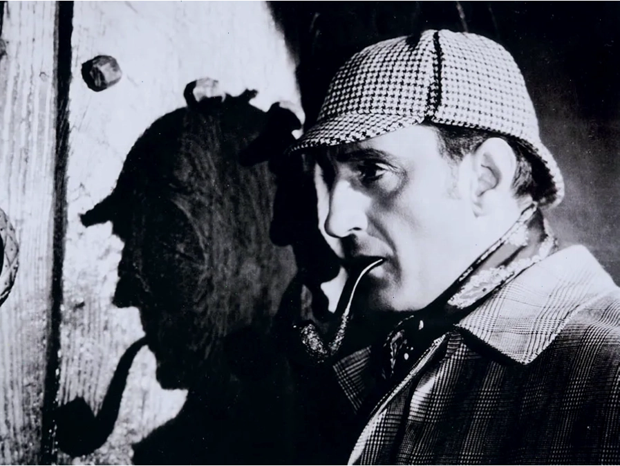 Nam diễn viên Basil Rathbone trong vai Sherlock Holmes