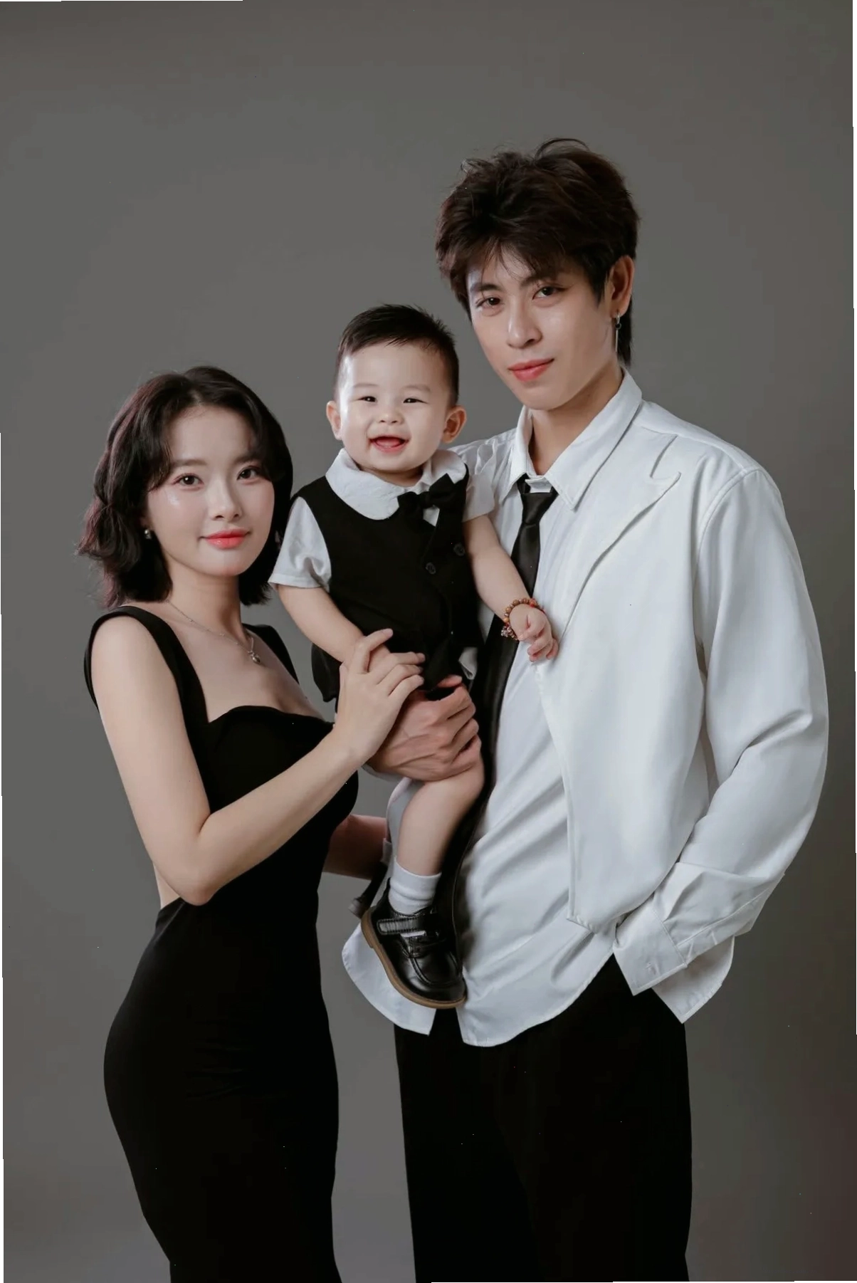 Nhan sắc không tuổi của diễn viên Kim Khánh