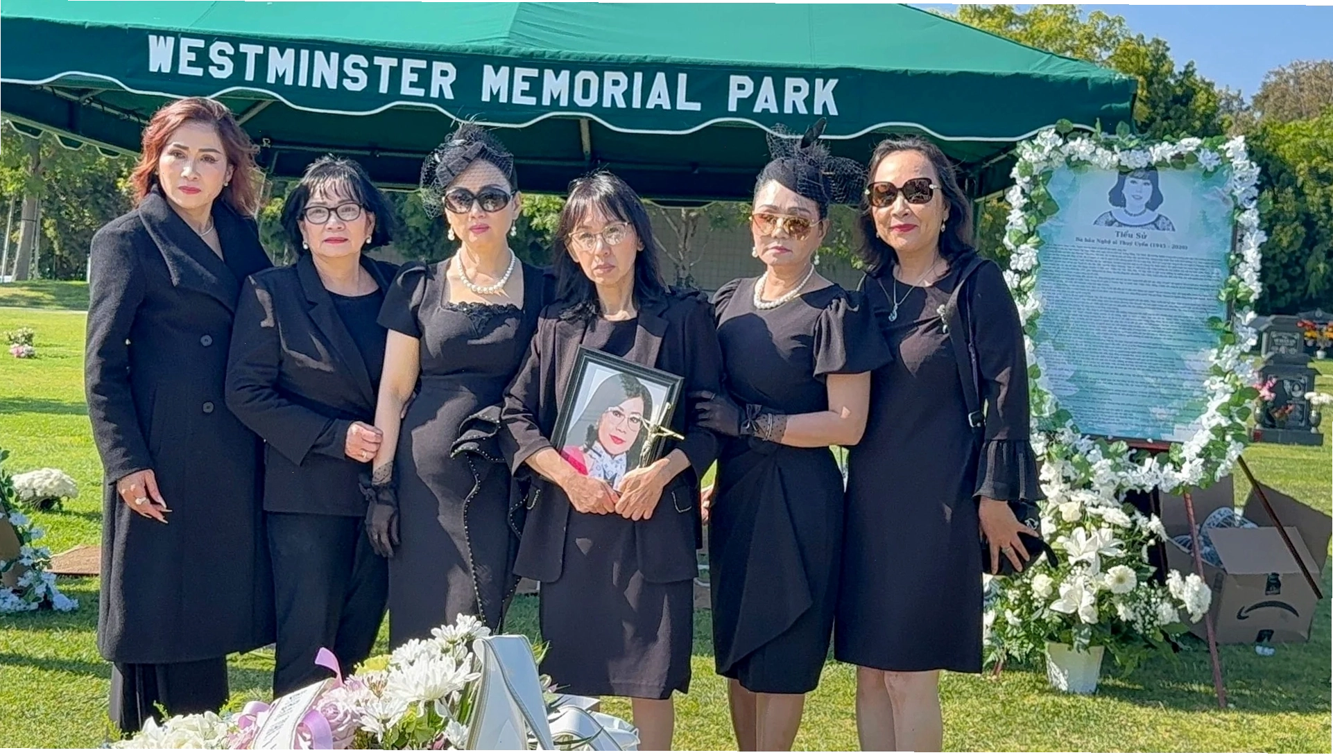 NSND Trung Anh bên gia đình ấm áp