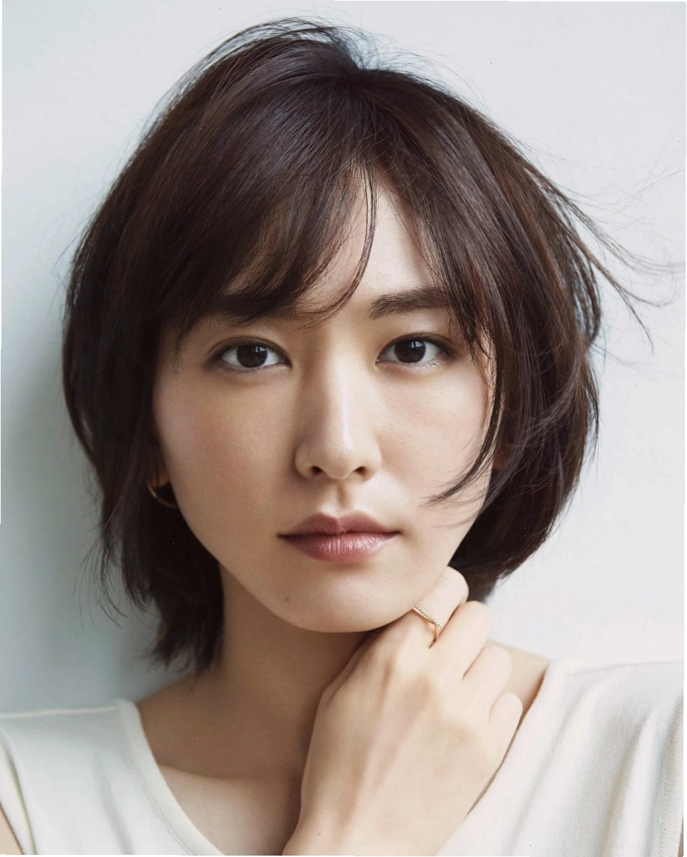 Nữ diễn viên Aragaki Yui với vẻ đẹp trong sáng và nụ cười rạng rỡ