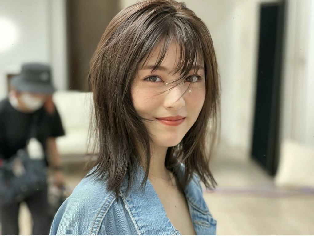 Nữ diễn viên trẻ Hamabe Minami với gương mặt khả ái