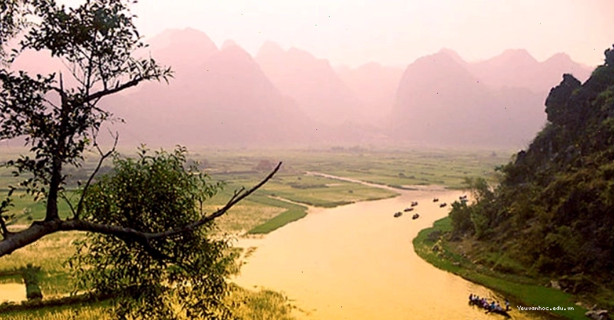 Phân tích nghệ thuật miêu tả trong Hương Sơn phong cảnh