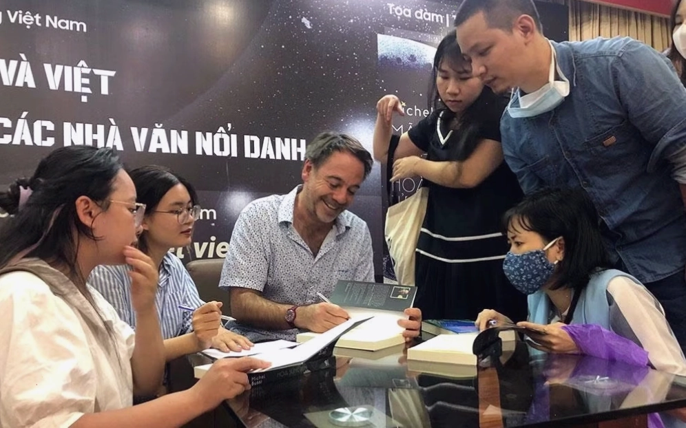 Sự kiện giao lưu văn học với các nhà văn quốc tế
