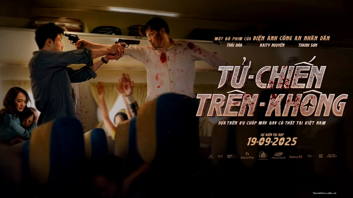 Thanh Sơn hóa thân thành nhân vật cảnh vệ
