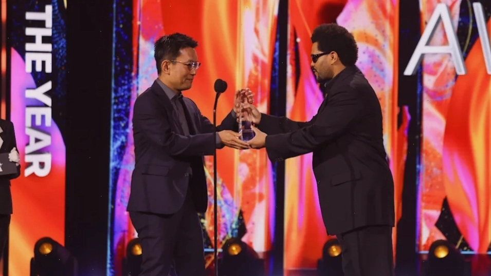 The Weeknd trao giải tại Crunchyroll Anime Awards