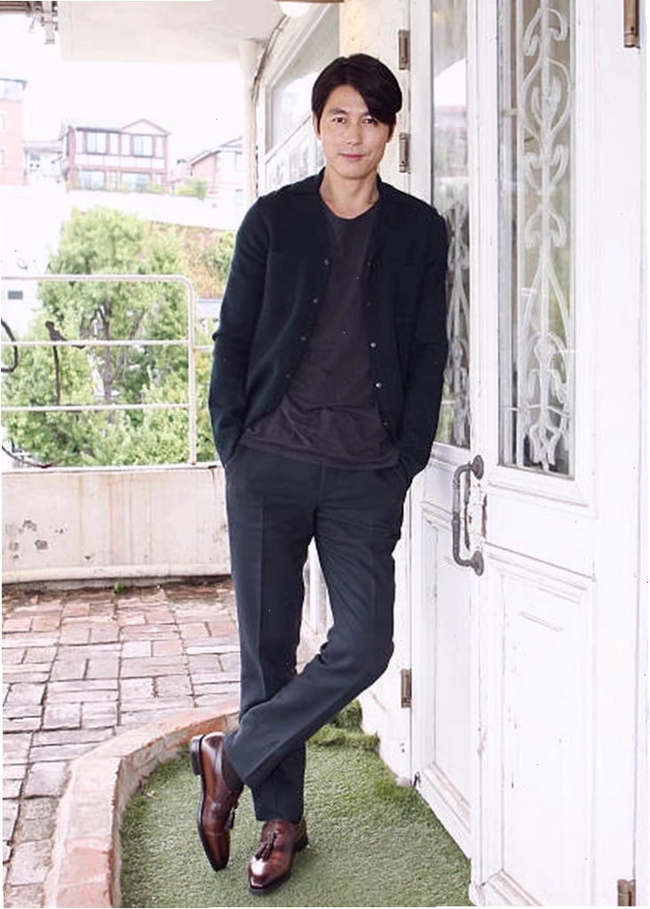 Vẻ đẹp lãng tử của Jung Woo Sung thời trẻ