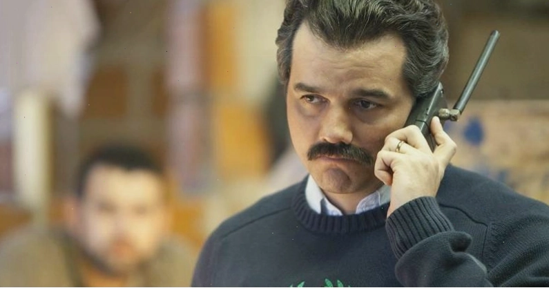Wagner Moura hóa thân thành ông trùm ma túy Pablo Escobar trong phim Narcos