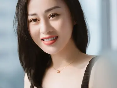 Ngắm nhìn Phương Oanh trong bộ ảnh quyến rũ và đầy cuốn hút