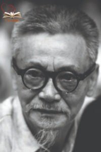 Tiểu sử 