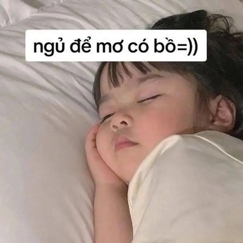 Meme em bé lườm khiến bạn không thể nhịn cười