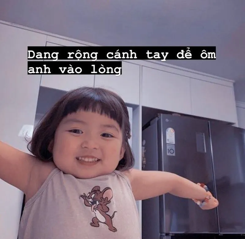 Meme con chó ôm đầu luôn tạo ra không khí vui tươi